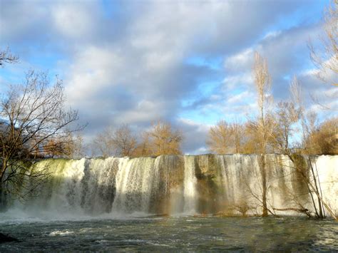 CASCADA DEL PEÑÓN DE PEDROSA DE TOBALINA